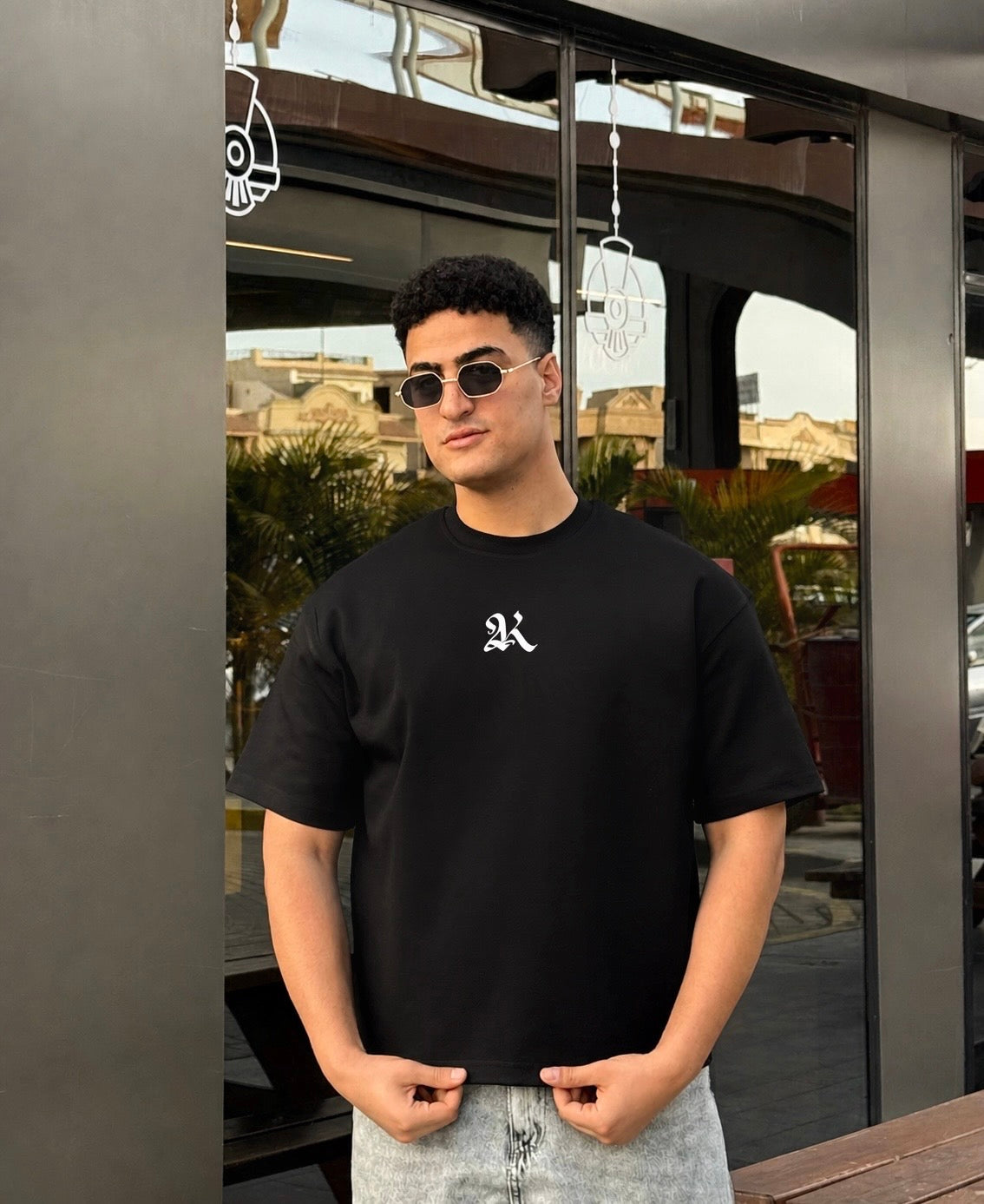 BLACK FEARLESS BOX-FIT TEE