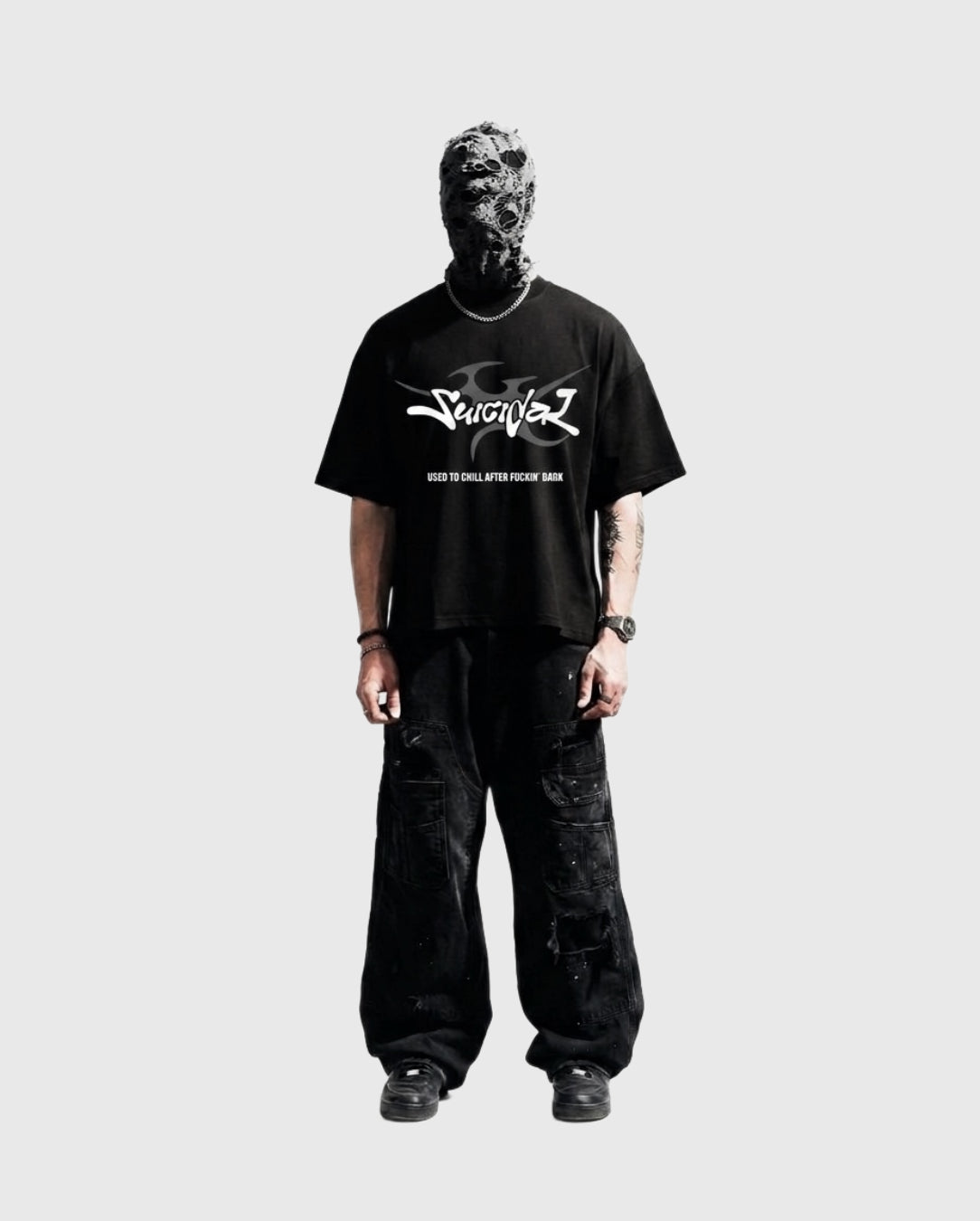 BLACK SURVIVOR BOX-FIT TEE