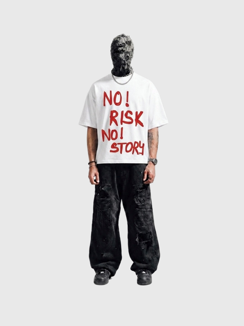 WHITE RISKY BOX-FIT TEE