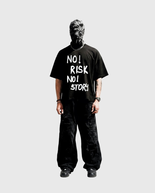 BLACK RISKY BOX-FIT TEE