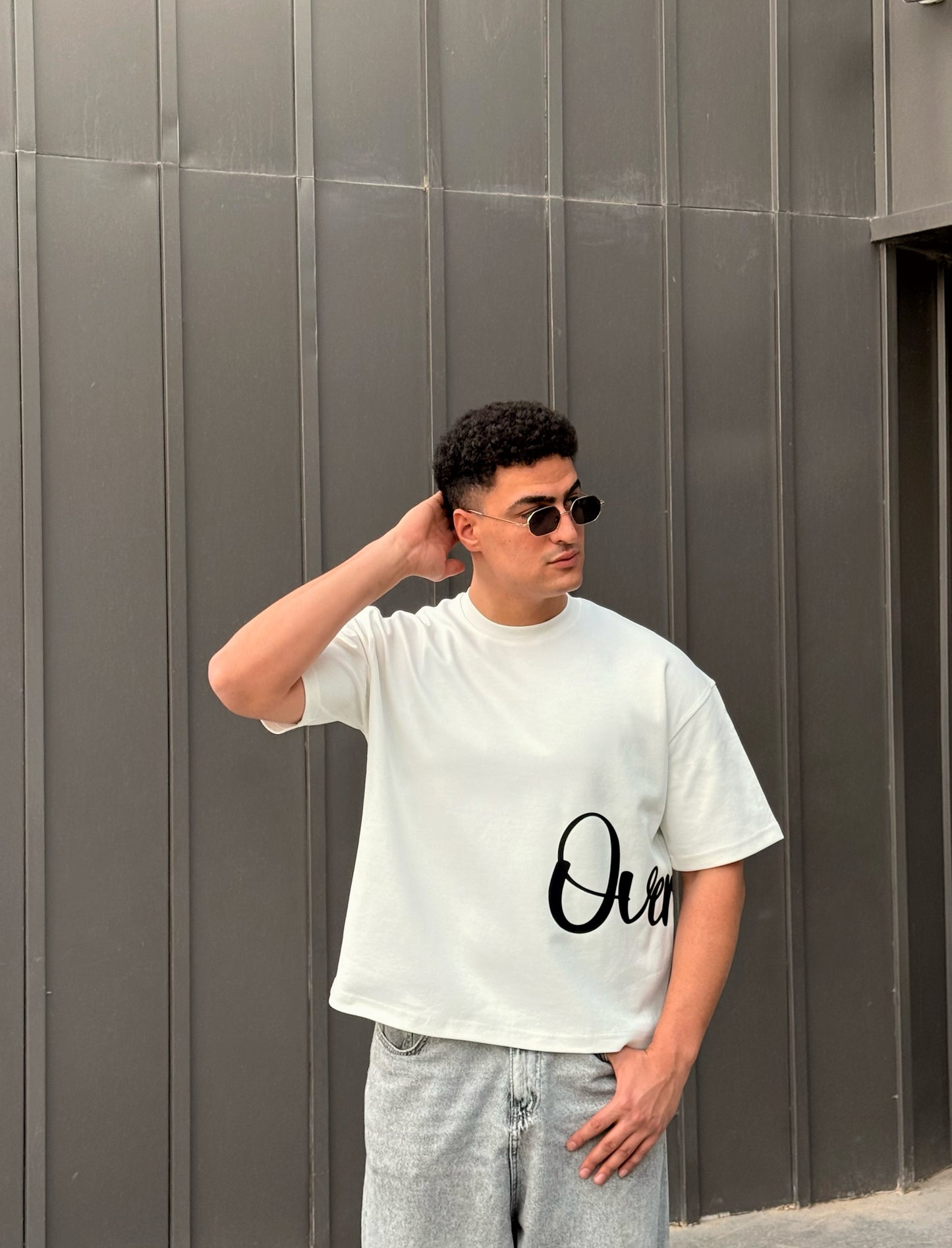 WHITE OVERSELF BOX-FIT TEE